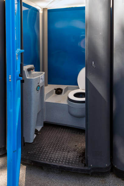 Porta potty delivery and setup in Wind Gap, PA